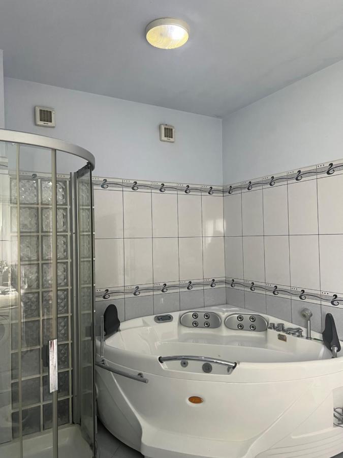 Guest House Pulake Berat Esterno foto