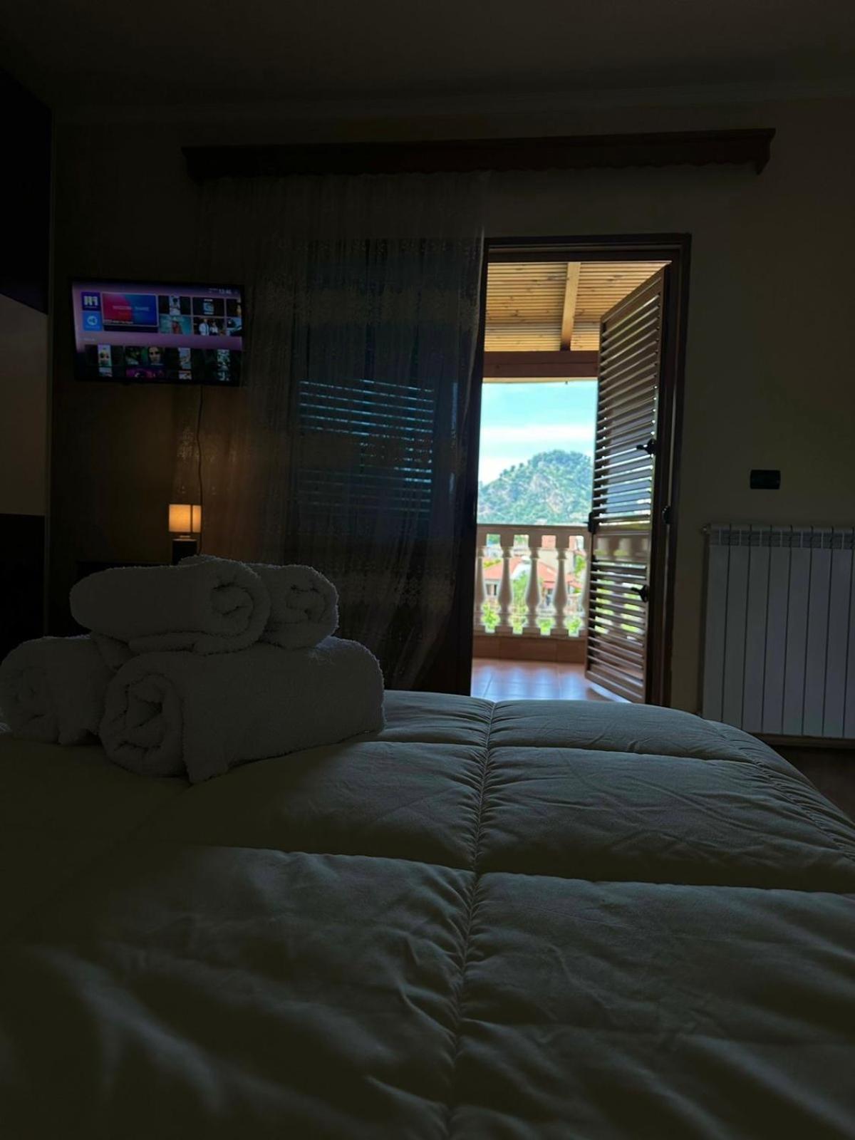 Guest House Pulake Berat Esterno foto