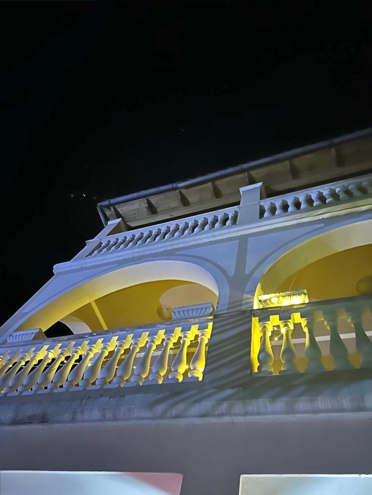 Guest House Pulake Berat Esterno foto